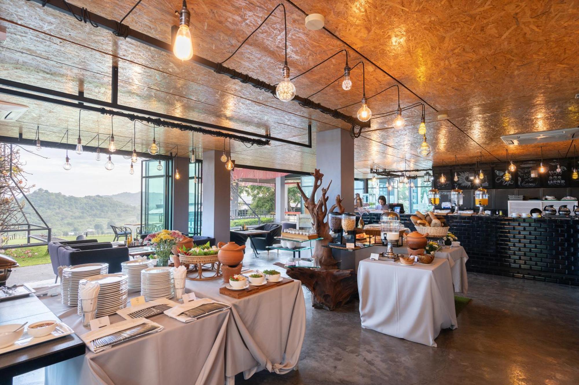 The Paz Resort Khao Yai By Pcl Nong Sarai Bagian luar foto